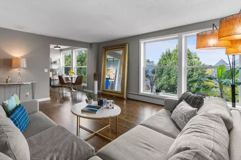 821 Douglas Ave #301, Minneapolis, MN 55403
