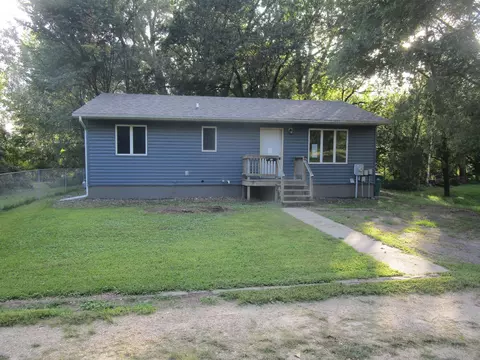 895 Main St, Ortonville, MN 56278