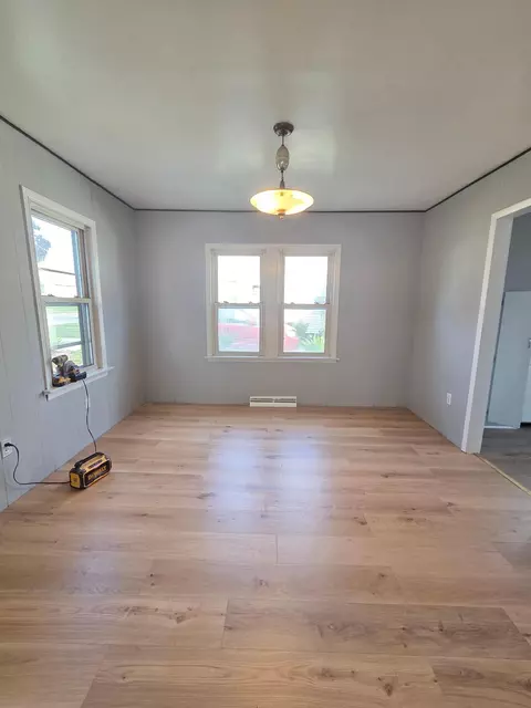 Dining - 824 E Washington St, Caledonia, MN 55921 photo 1 of 1