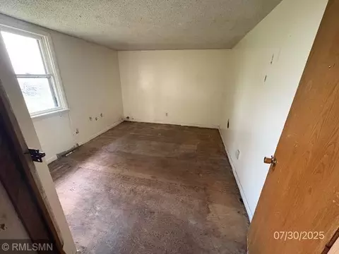 Bedroom - 12224 270th St E, Kenyon, MN 55946 photo 3 of 4