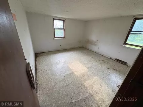Bedroom - 12224 270th St E, Kenyon, MN 55946 photo 4 of 4