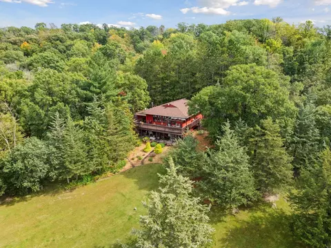 149 E Quarry Rd, River Falls, WI 54022 photo 2