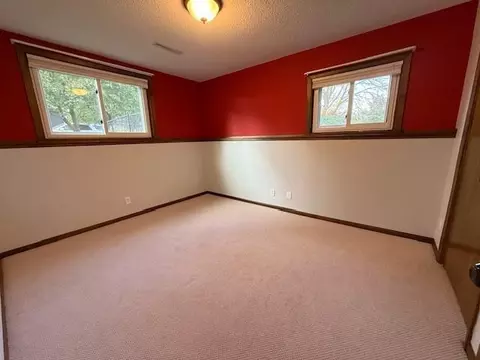 Bedroom - 1500 River Rd, Windom, MN 56101 photo 5 of 6