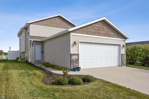 2553 54th Ave S, Fargo, ND 58104