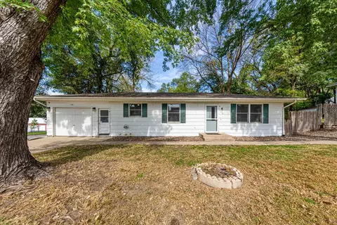 118 13th St NW, Faribault, MN 55021 photo 2