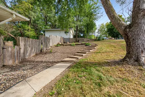 118 13th St NW, Faribault, MN 55021 photo 9