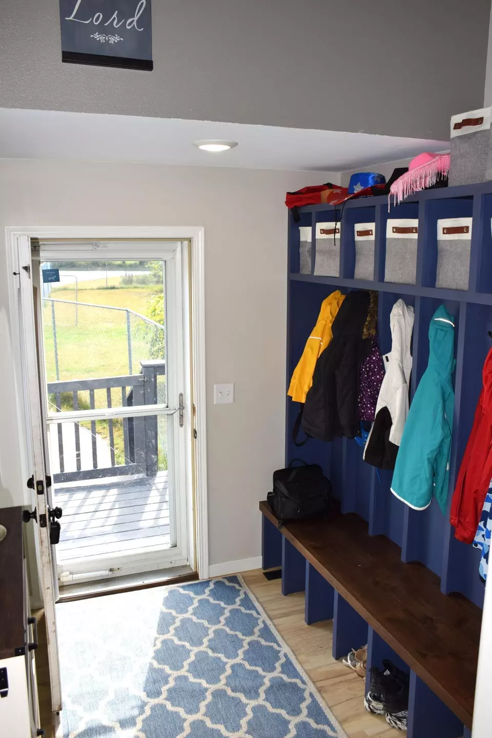 Entry Way - 913 Thomas Rd SW, Bemidji, MN 56601 photo 2 of 3