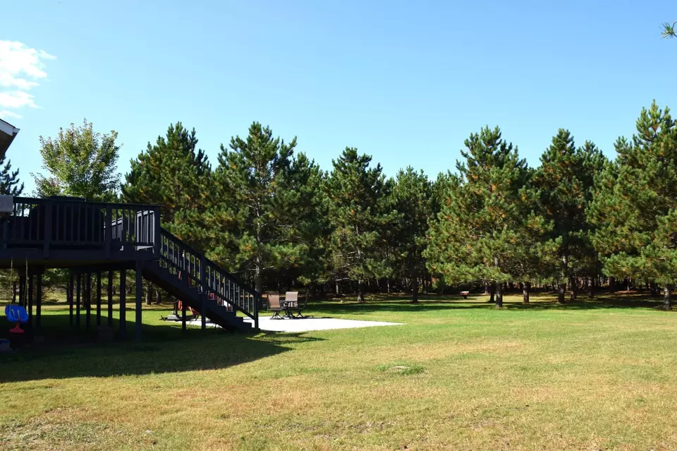 Exterior - 913 Thomas Rd SW, Bemidji, MN 56601 photo 10 of 10