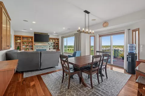 Dining - 24232 Superior Dr, Rogers, MN 55374 photo 2 of 4