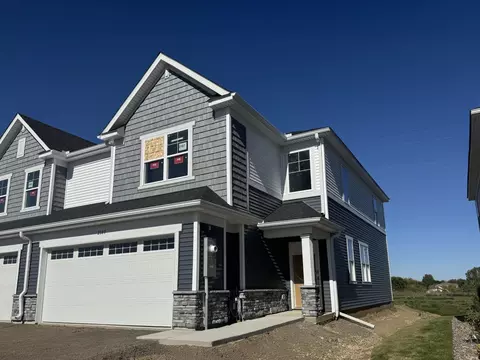 2187 Tyrone Dr, Shakopee, MN 55379