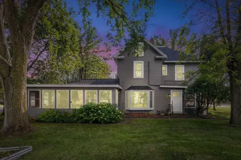 7947 State St, Clear Lake, MN 55319