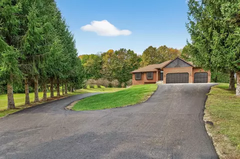 31894 Cedar Crest Trl NE, North Branch, MN 55056
