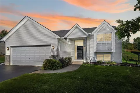 1001 Theresa Marie Dr, Elko New Market, MN 55054