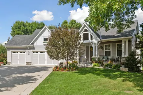 6400 Landings Ct, Excelsior, MN 55331