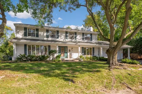 21 Cooper Cir, Edina, MN 55436
