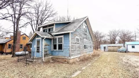 121 S State Ave, Lake Bronson, MN 56734