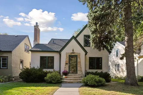 1507 Holton St, Saint Paul, MN 55108