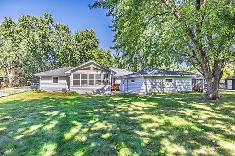 Exterior - 1913 E 86 12 St, Bloomington, MN 55425 photo 9 of 18
