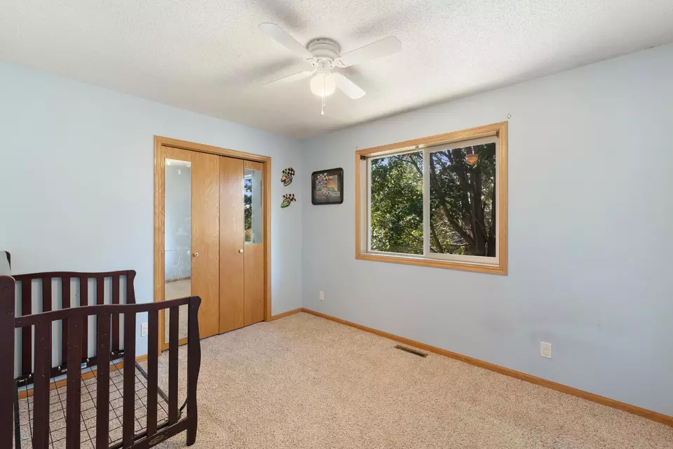 Bedroom - 4650 Pondview Cir, Big Lake, MN 55309 photo 3 of 8