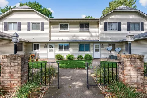 11340 Ibis St NW, Coon Rapids, MN 55433