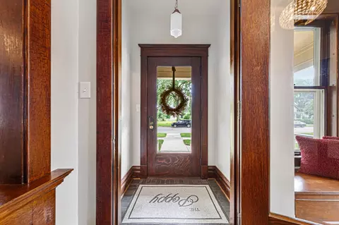 Entry Way - 404 3rd St NW, Faribault, MN 55021 photo 1 of 9