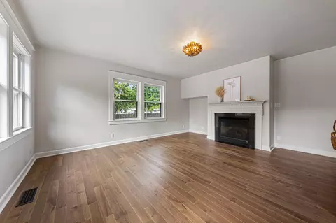 Living - 404 3rd St NW, Faribault, MN 55021 photo 3 of 3