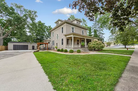 Exterior - 404 3rd St NW, Faribault, MN 55021 photo 2 of 13