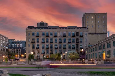 150 Portland Ave #704, Minneapolis, MN 55401