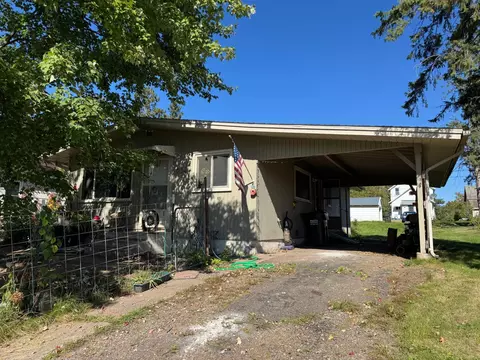 214 Division St, Sandstone, MN 55072