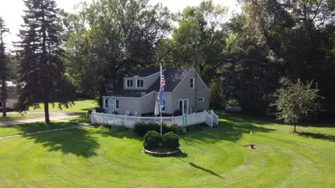 28599 310th St, Wendell, MN 56590