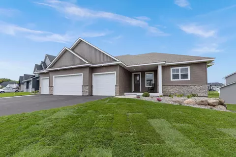 19791 Henning Ave, Lakeville, MN 55044