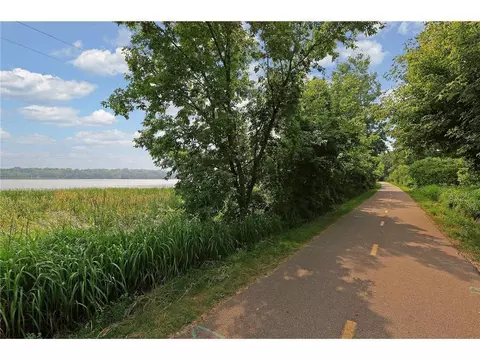 View/Area - 5133 Emerald Dr, Mound, MN 55364 photo 4 of 4