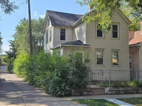 1215 Galtier St, Saint Paul, MN 55117