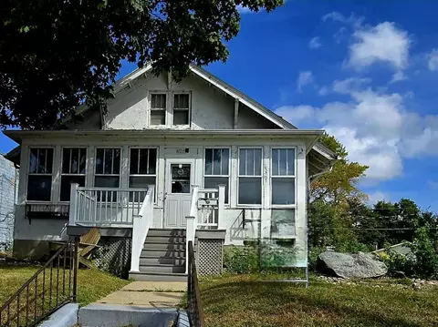 709 Marshall St, Albert Lea, MN 56007