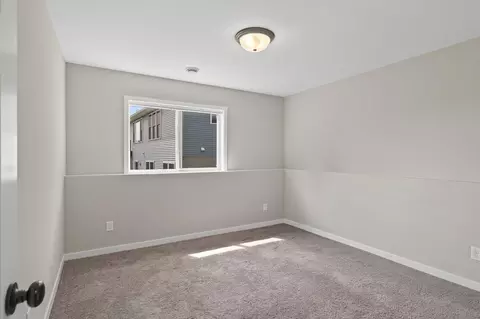 Bedroom - 6868 Dupre Rd, Centerville, MN 55038 photo 7 of 9