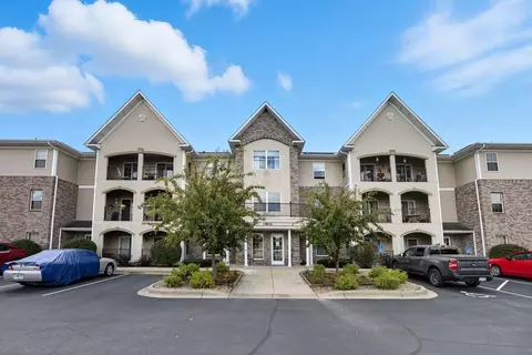 15631 Linnet St NW #3-210, Andover, MN 55304