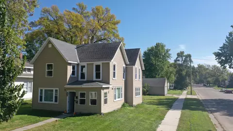 Exterior - 200 E 1st St, Morris, MN 56267 photo 2 of 2
