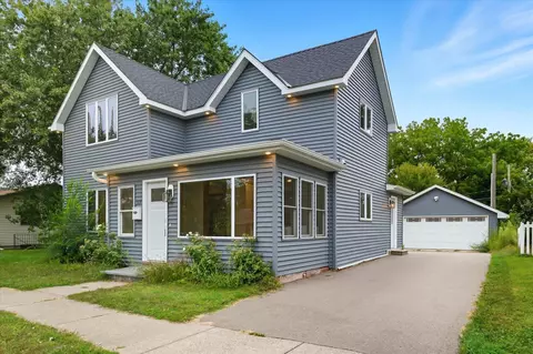 519 5th Ave W, Shakopee, MN 55379