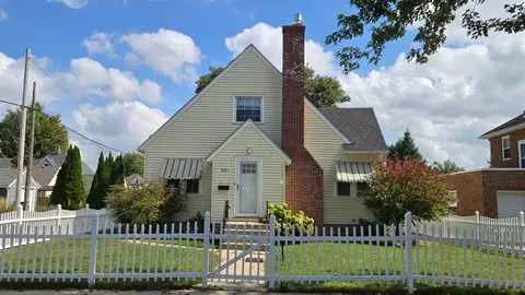 507 9th St SW, Austin, MN 55912