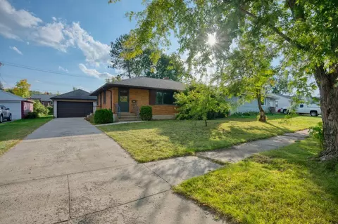 3321 Outer Dr, Hibbing, MN 55746