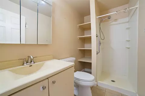 325 E 8th St, Duluth, MN 55805 photo 9