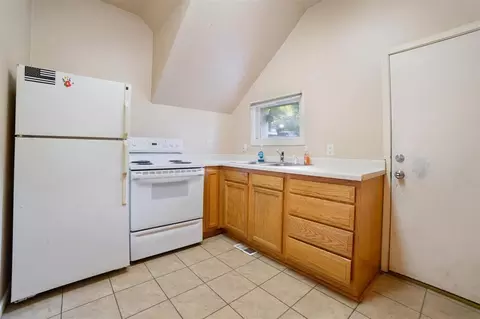 325 E 8th St, Duluth, MN 55805 photo 7