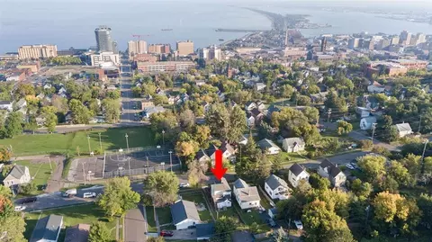 325 E 8th St, Duluth, MN 55805 photo 4