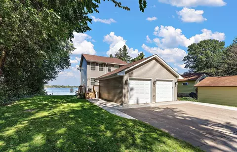 3413 Interlachen Dr NE, Ham Lake, MN 55304