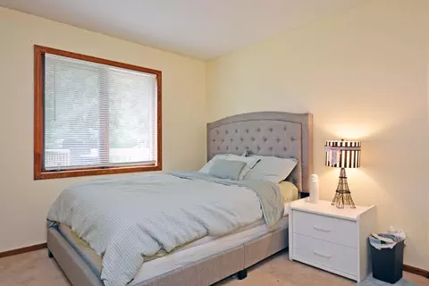 Bedroom - 1865 Deer Hills Trl, Eagan, MN 55122 photo 7 of 7
