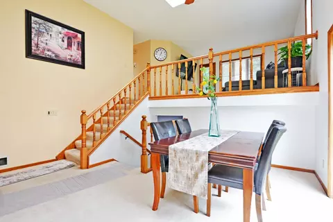 Dining - 1865 Deer Hills Trl, Eagan, MN 55122 photo 1 of 1