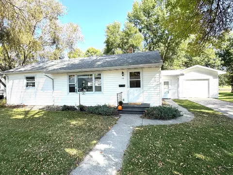 216 3rd St NW, Fosston, MN 56542