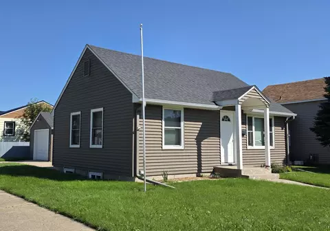 205 7th Ave SW, Valley City, ND 58072