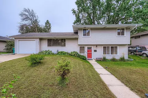 2619 65th Ave N, Brooklyn Center, MN 55430