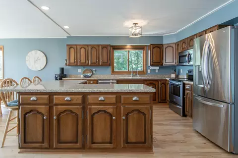 Kitchen - 15629 Patterson Rd, Brainerd, MN 56401 photo 1 of 4
